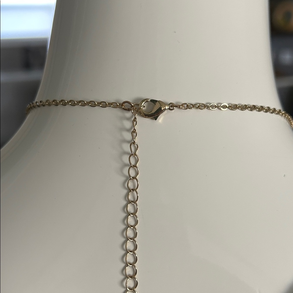 Elegant Gold Tassel Necklace - Picture 6 of 6